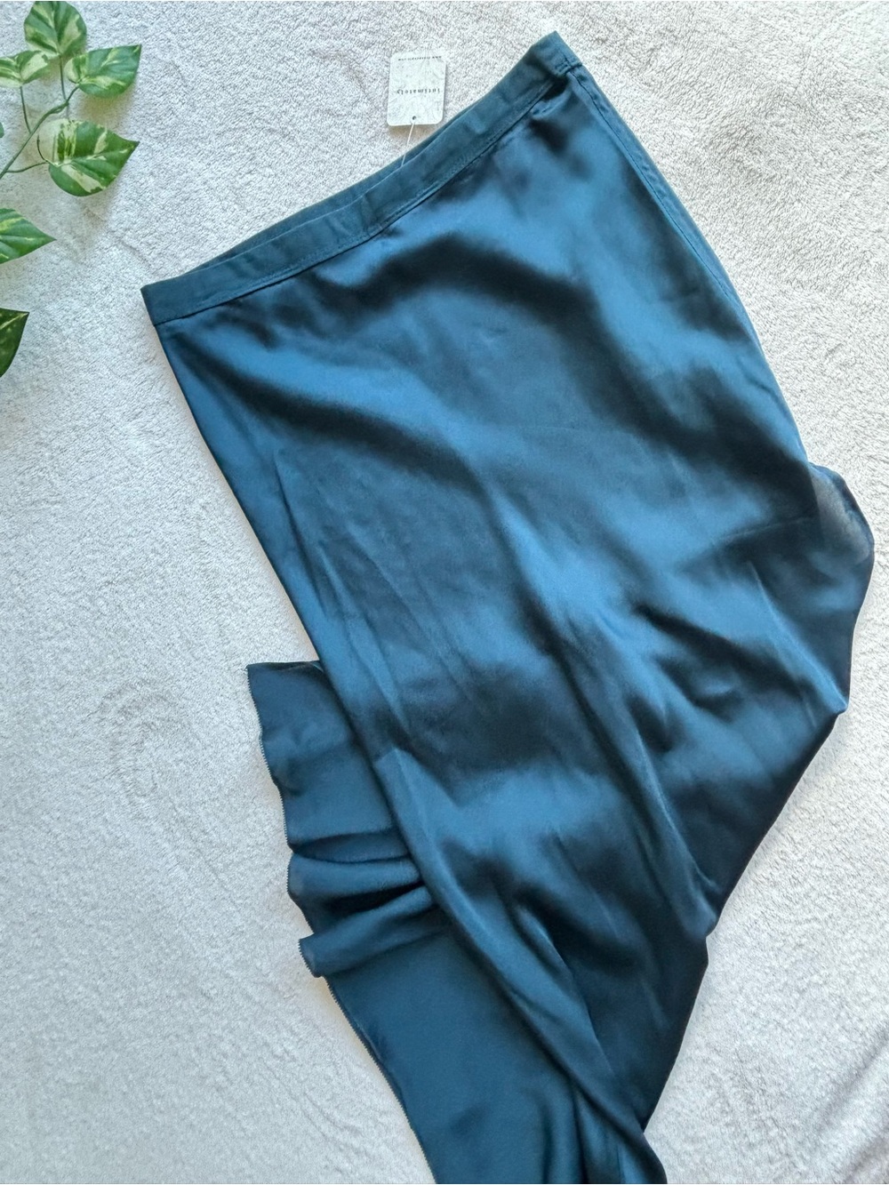 🆕Free People | Women’s FP Intimately Sweet Talker Satin Midi Skirt Slip M